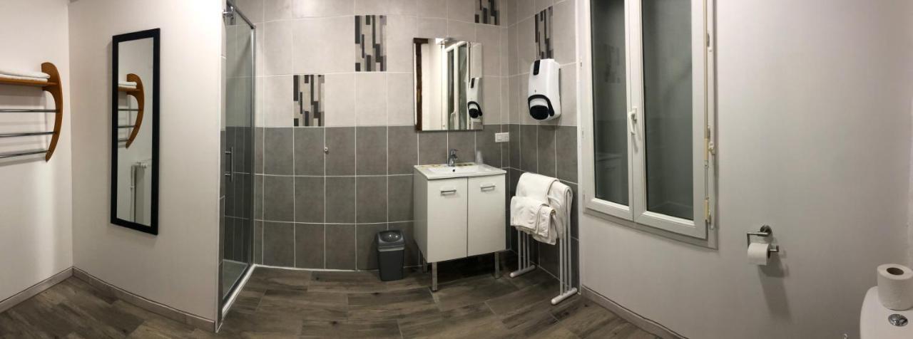 Logis Hotel Restaurant Metropole Mirande  Zewnętrze zdjęcie