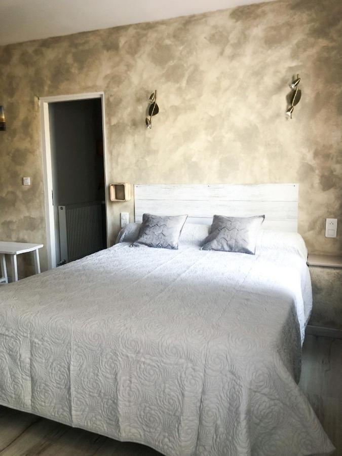 Logis Hotel Restaurant Metropole Mirande  Zewnętrze zdjęcie
